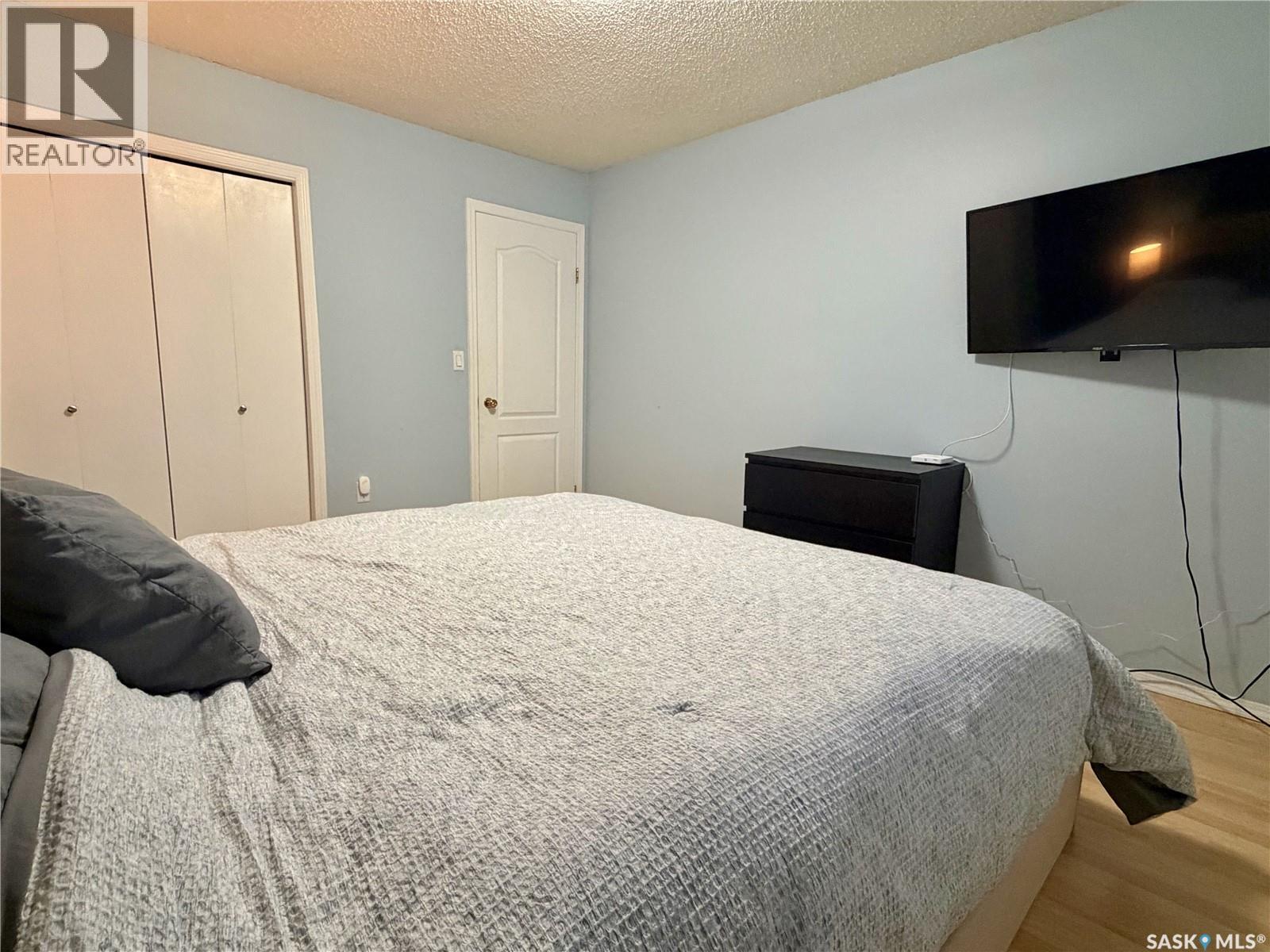 405 3rd AVENUE W - 18