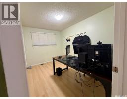 405 3rd Avenue W, Biggar, SK S0K0M0 Photo 16