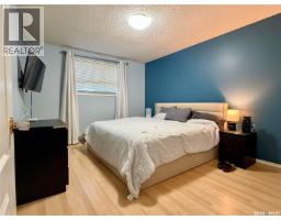 405 3rd Avenue W, Biggar, SK S0K0M0 Photo 17