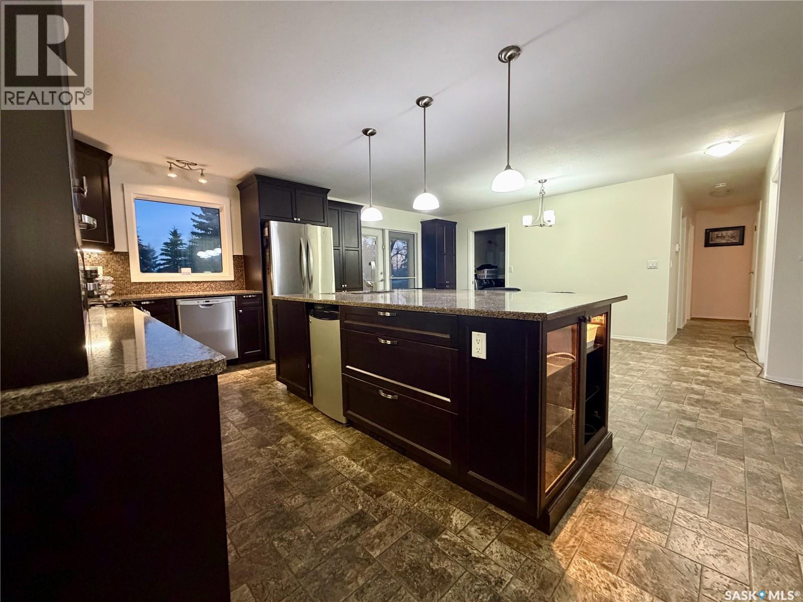 405 3rd AVENUE W - 4