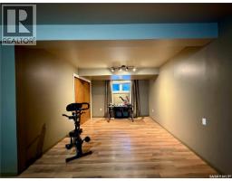 405 3rd Avenue W, Biggar, SK S0K0M0 Photo 30