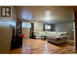405 3rd Avenue W, Biggar, SK S0K0M0 Photo 28