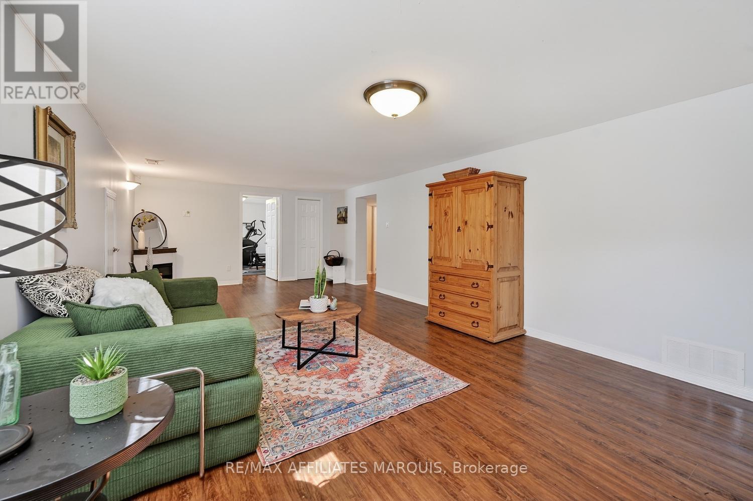 344 15 HIGHWAY - 31