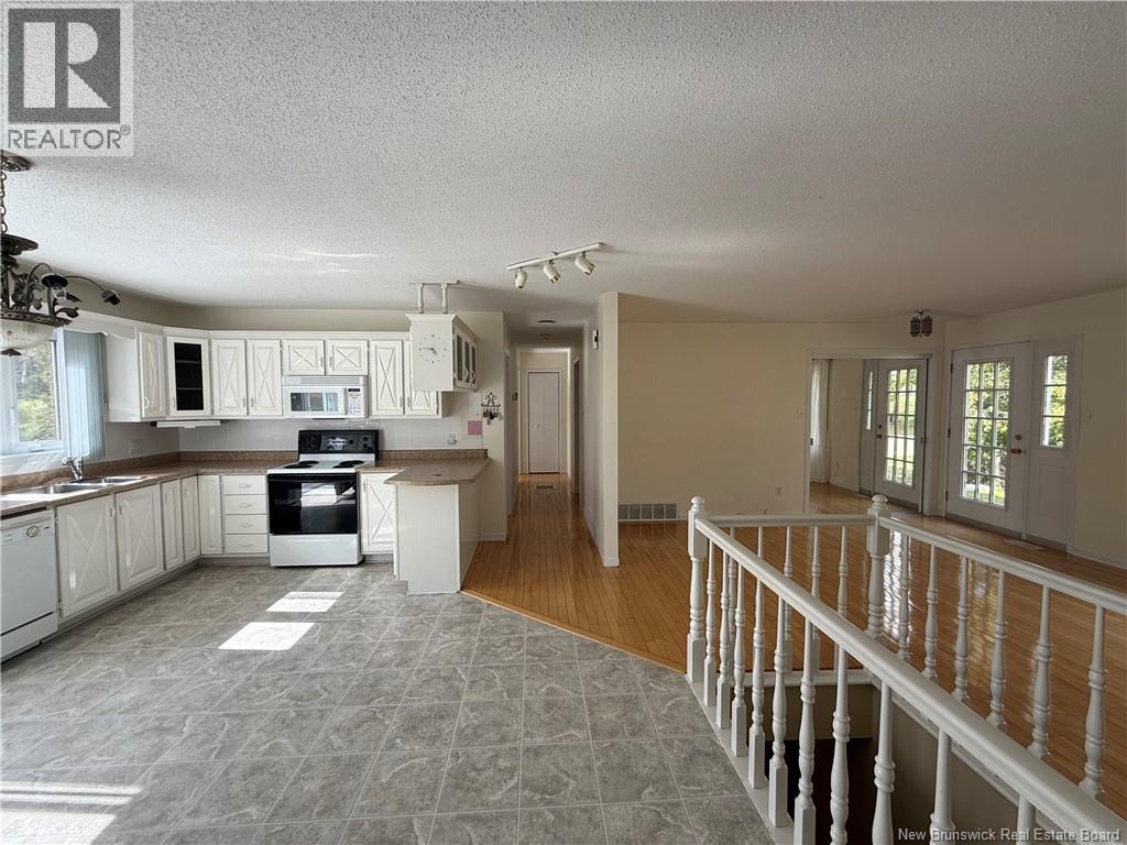 327 Marcoux Street - 15