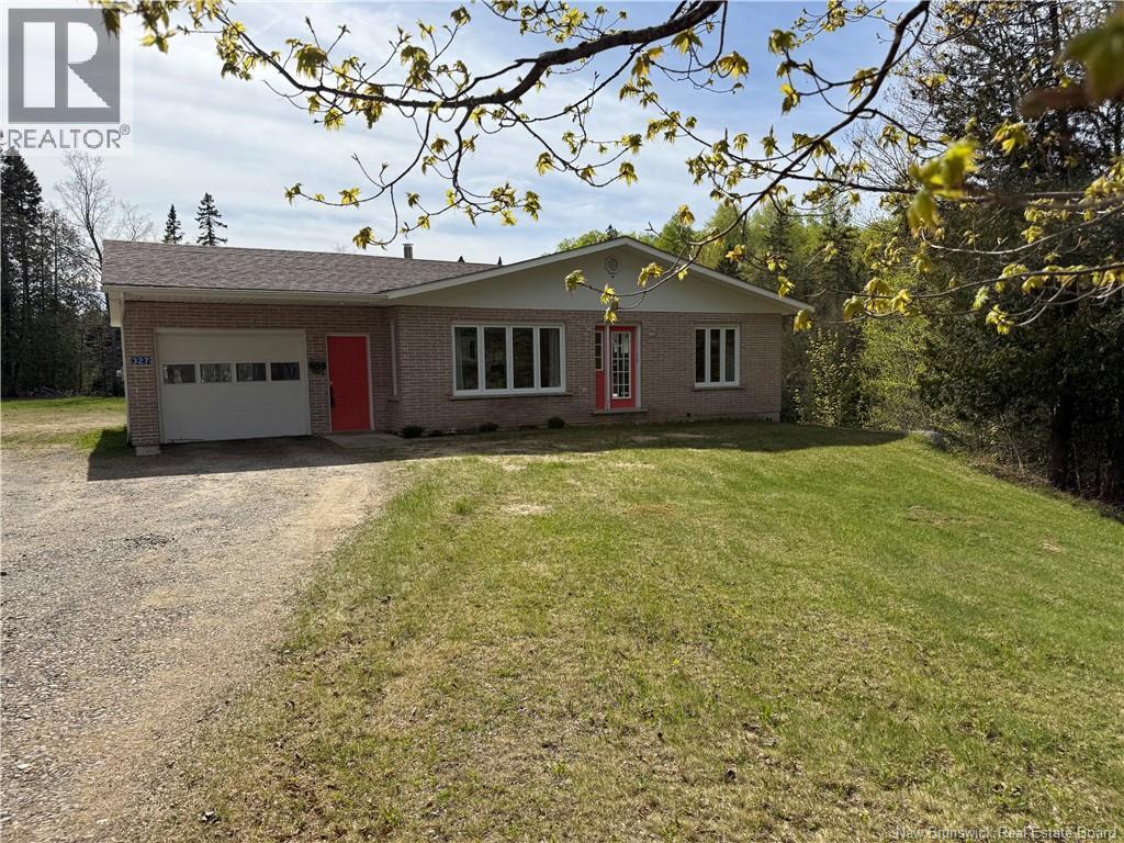 327 Marcoux Street - 4