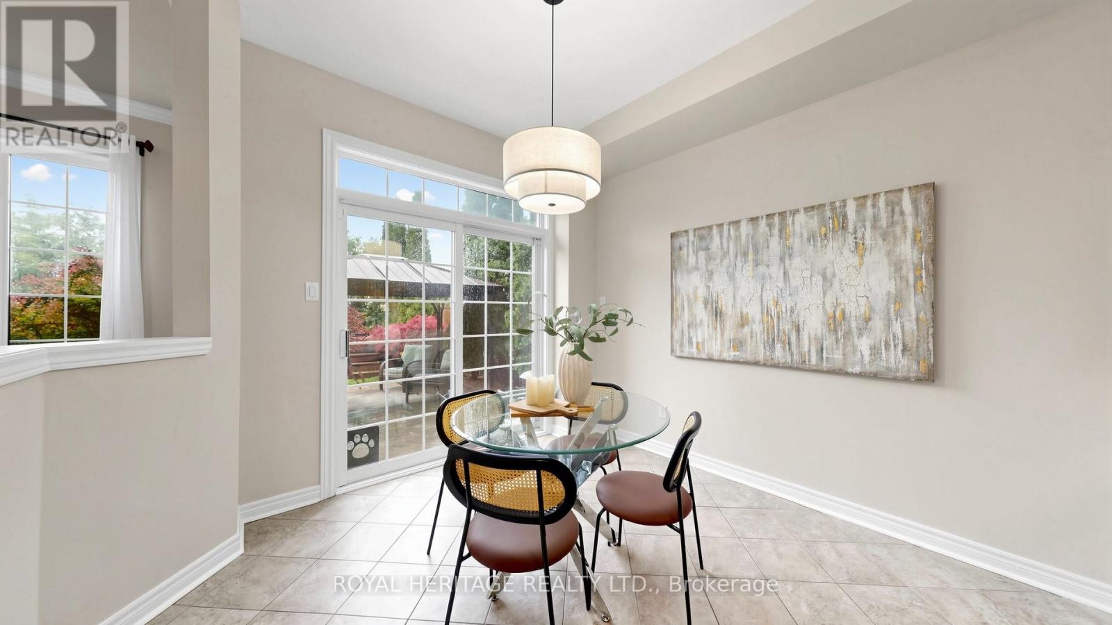 3 KINROSS AVENUE - 17