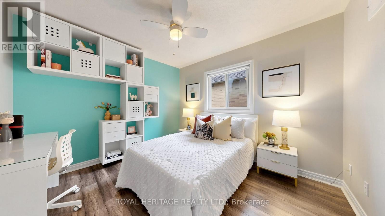3 KINROSS AVENUE - 27