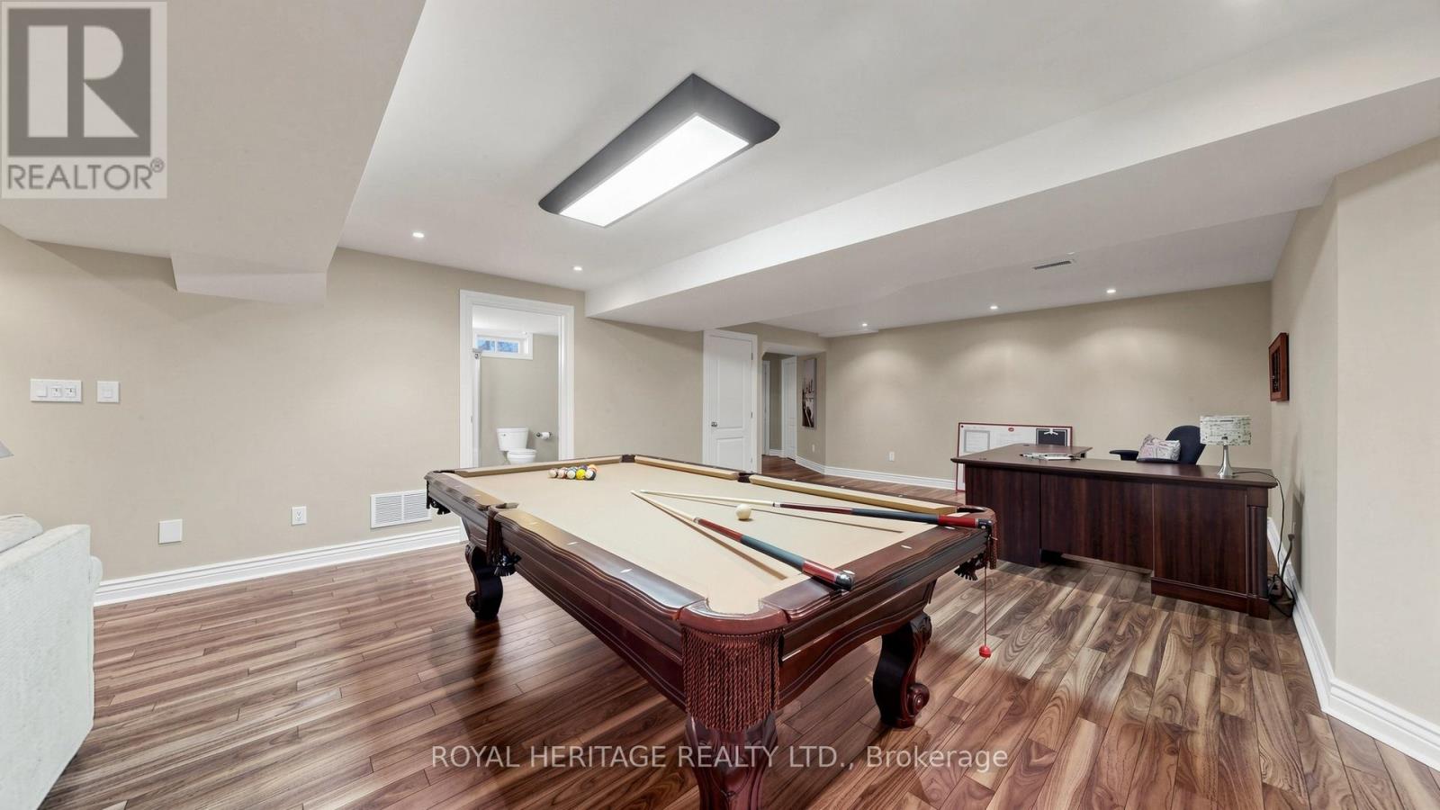 3 KINROSS AVENUE - 33