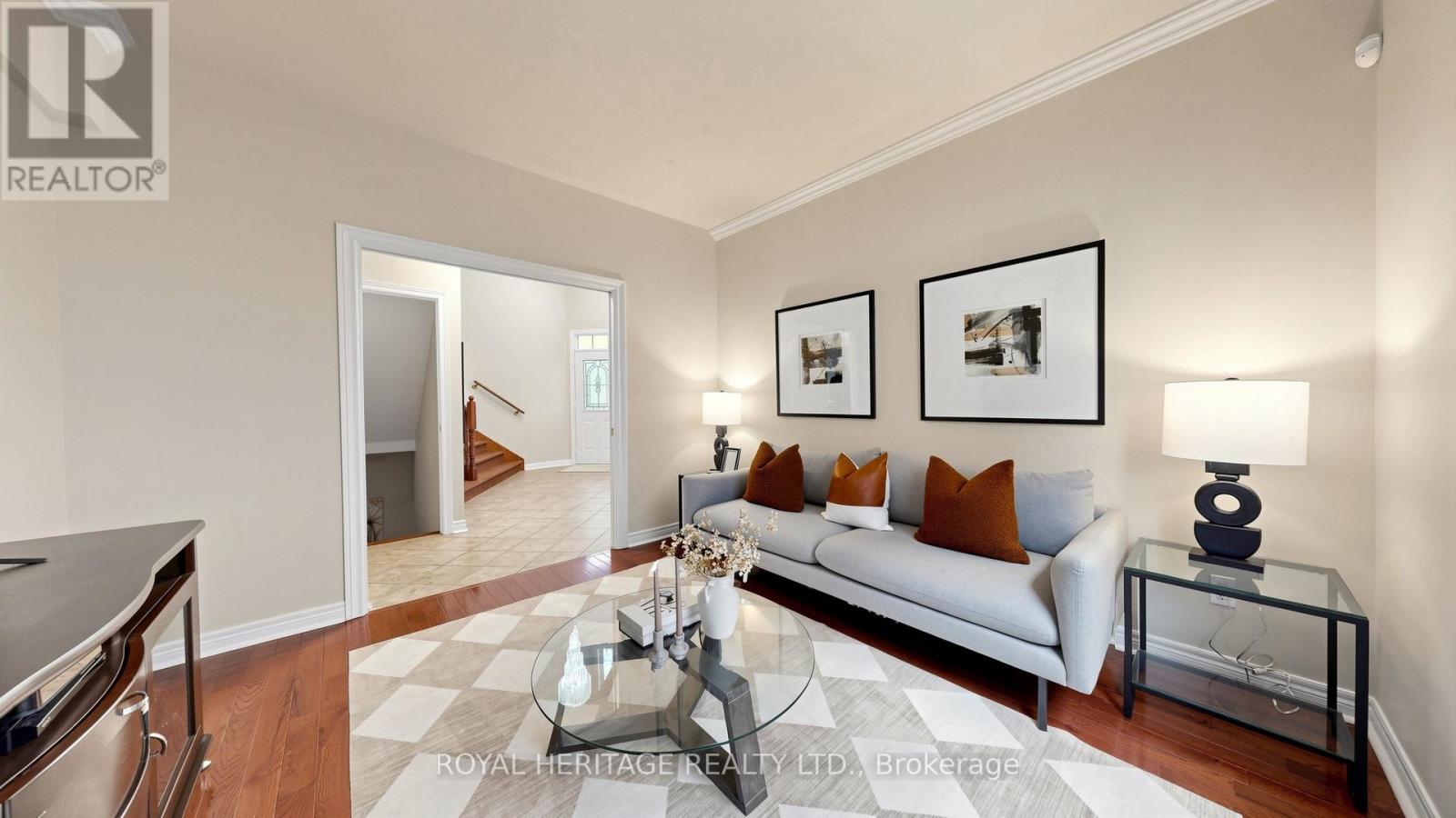3 KINROSS AVENUE - 6