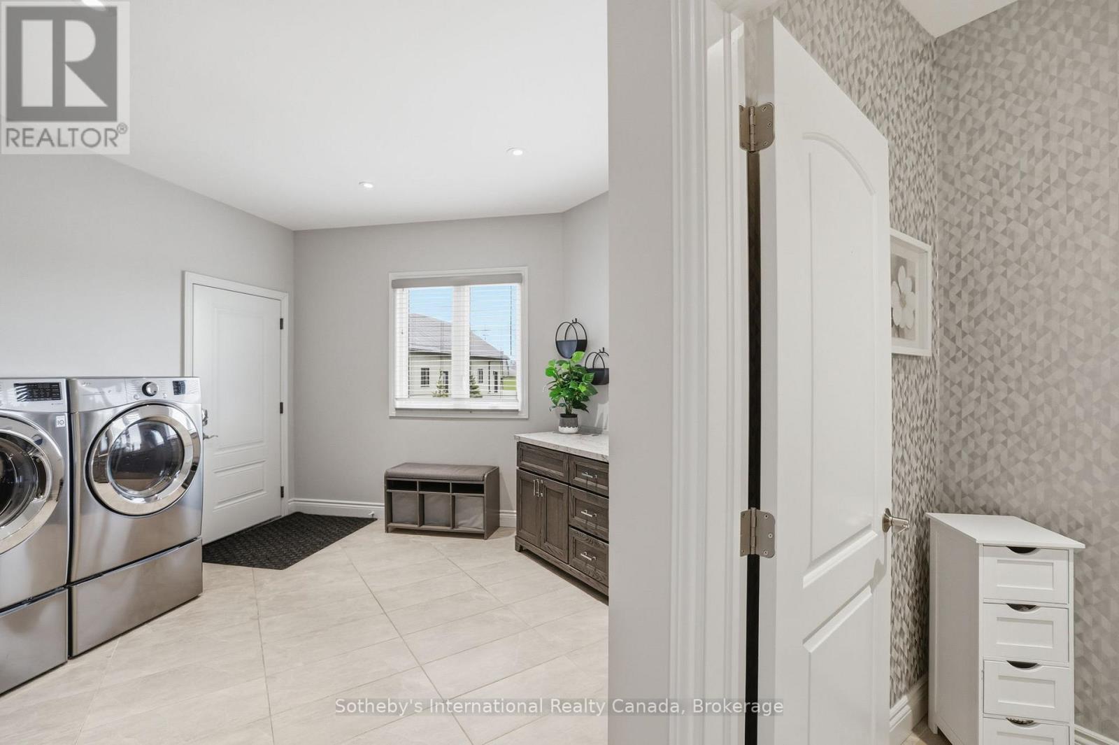 565332 SIDEROAD 7A - Image 20