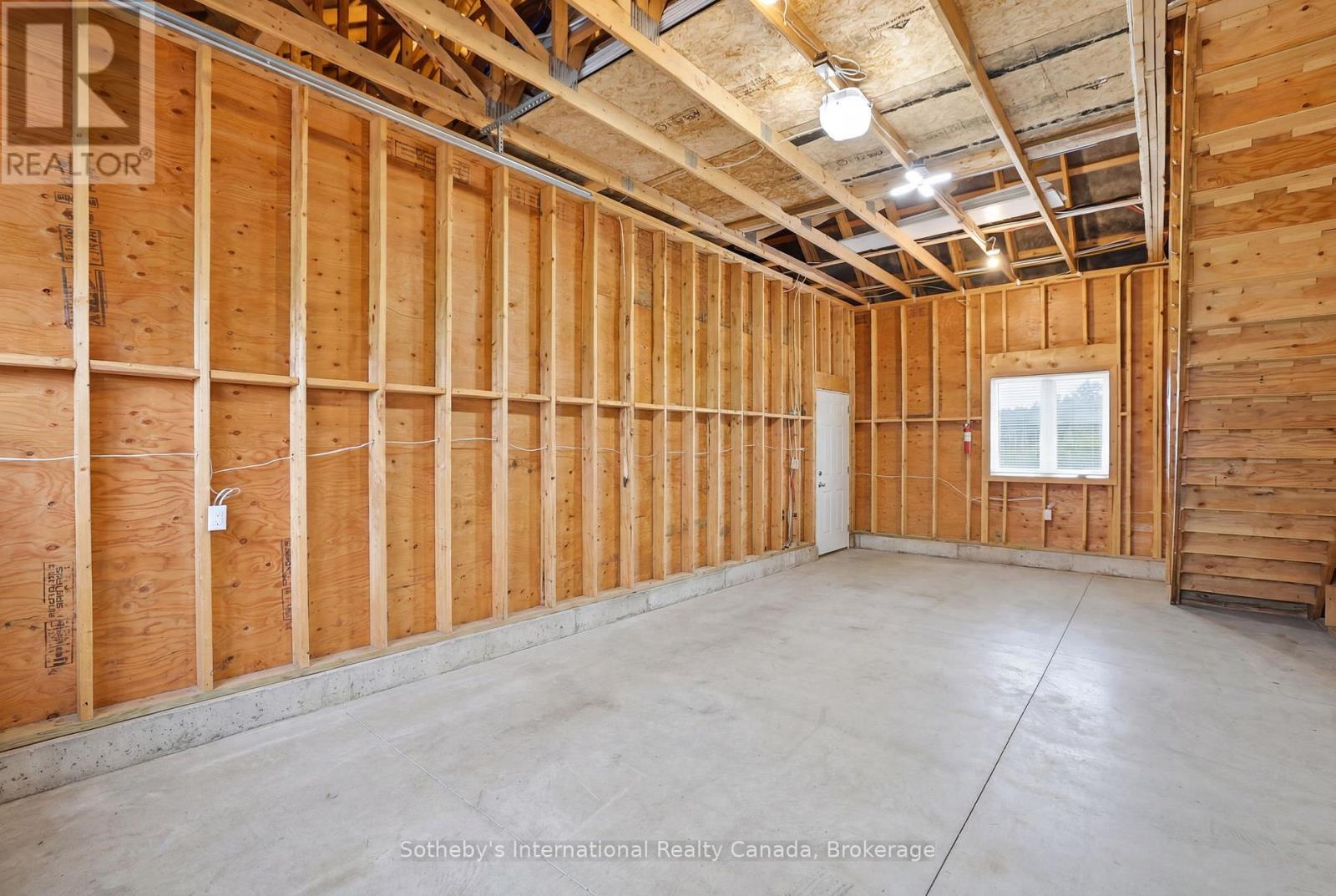 565332 SIDEROAD 7A - Image 35