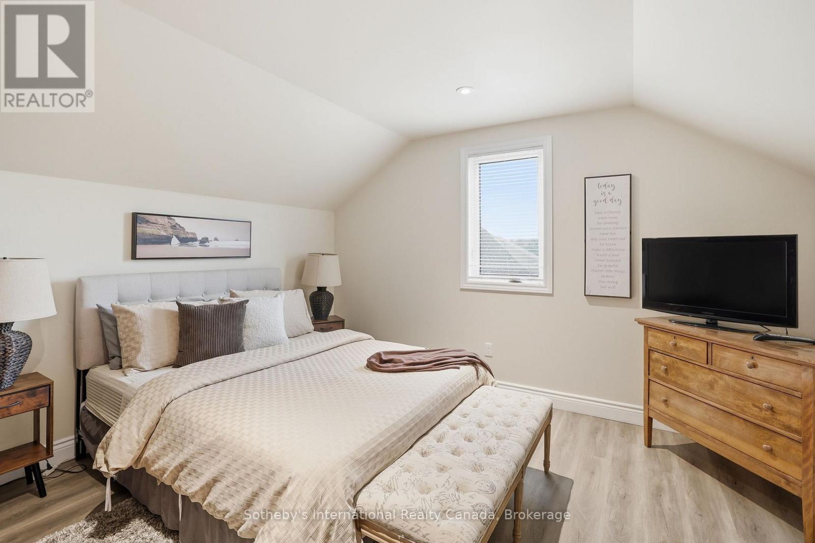 565332 SIDEROAD 7A - Image 39