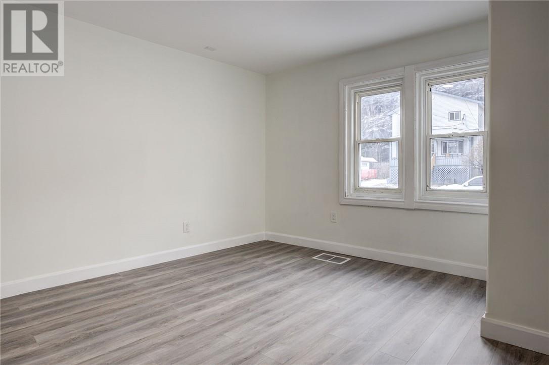 293 Mountain Street - 18