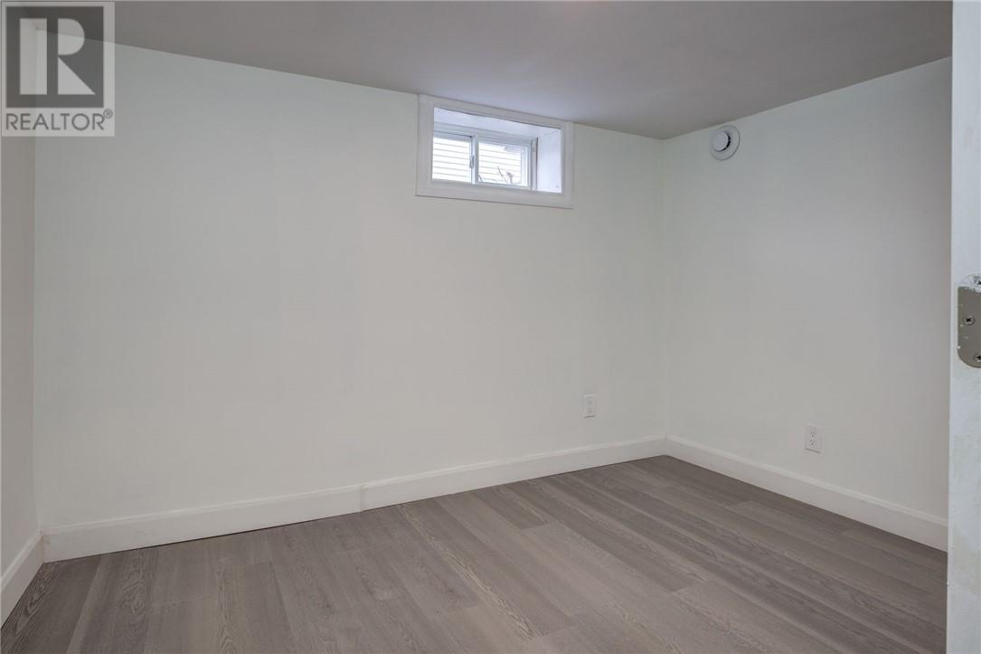 293 Mountain Street - 23