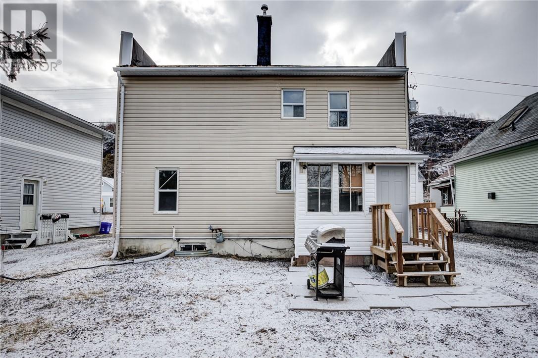 293 Mountain Street - Image 3