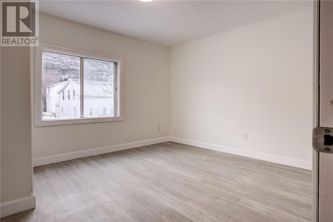 293 Mountain Street - 4