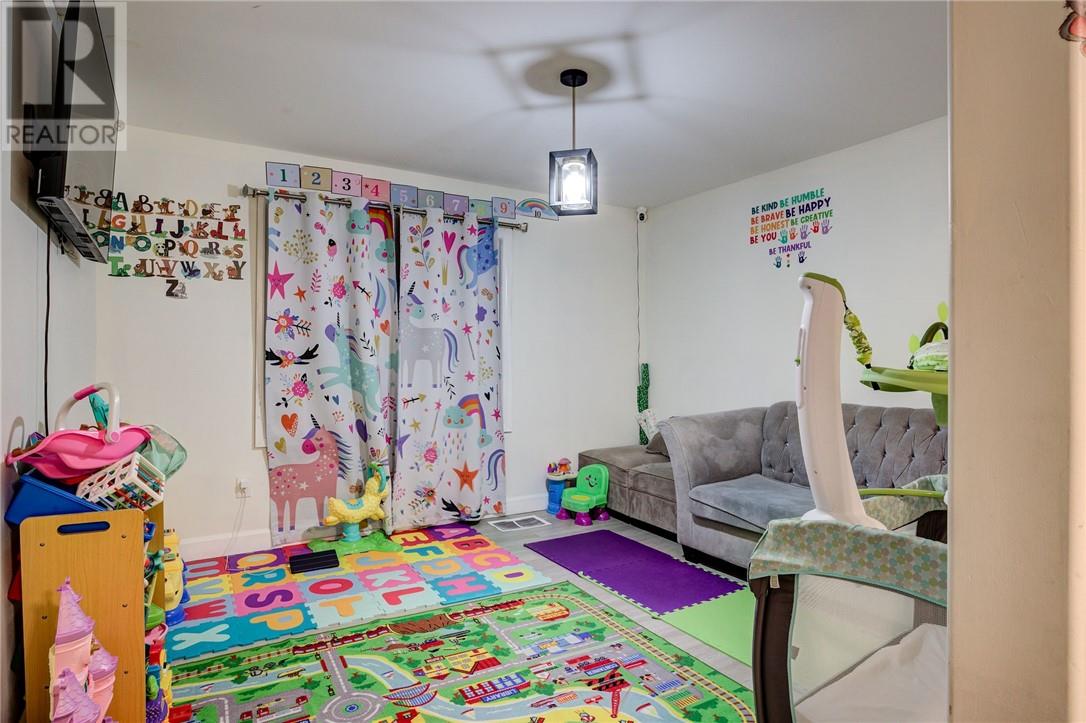 293 Mountain Street - 41