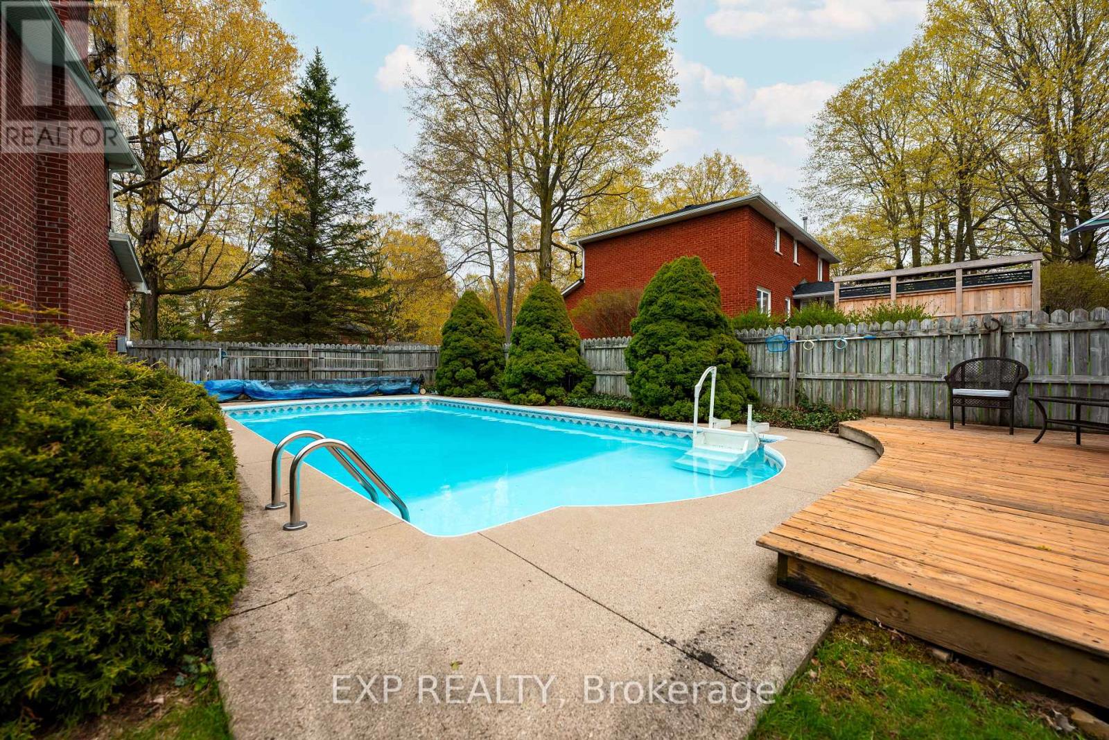 5 BEECHNUT STREET - 38
