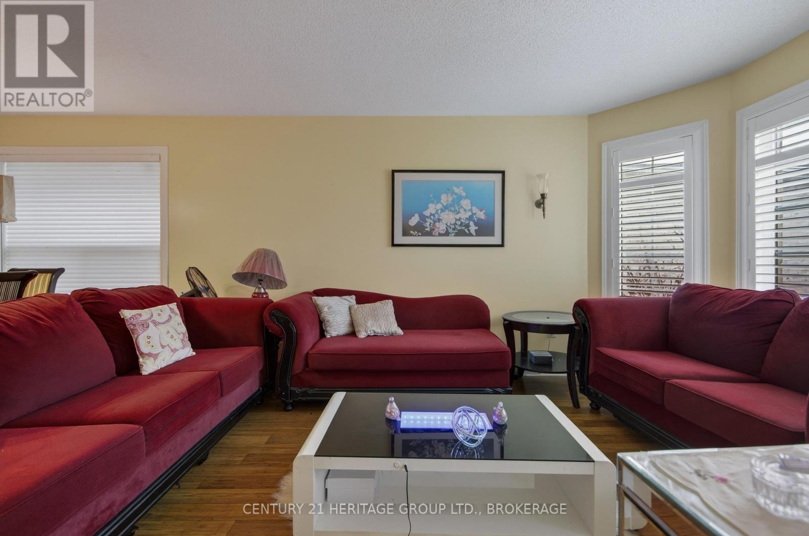 30 LANG DRIVE - 21