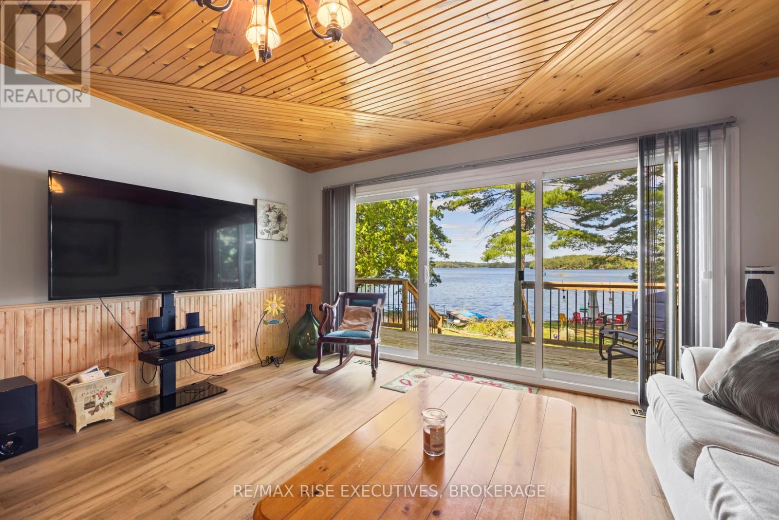 6862 SMITH LANE - 9