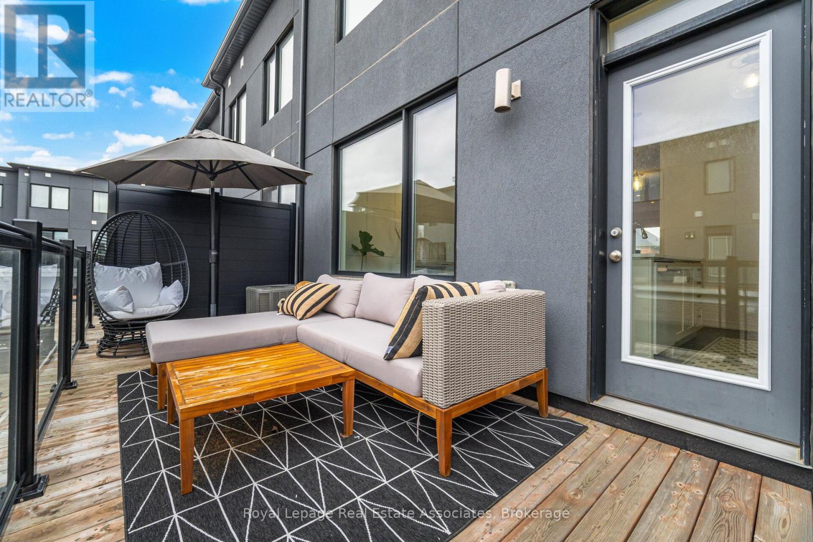 110 HUGUENOT ROAD - 45