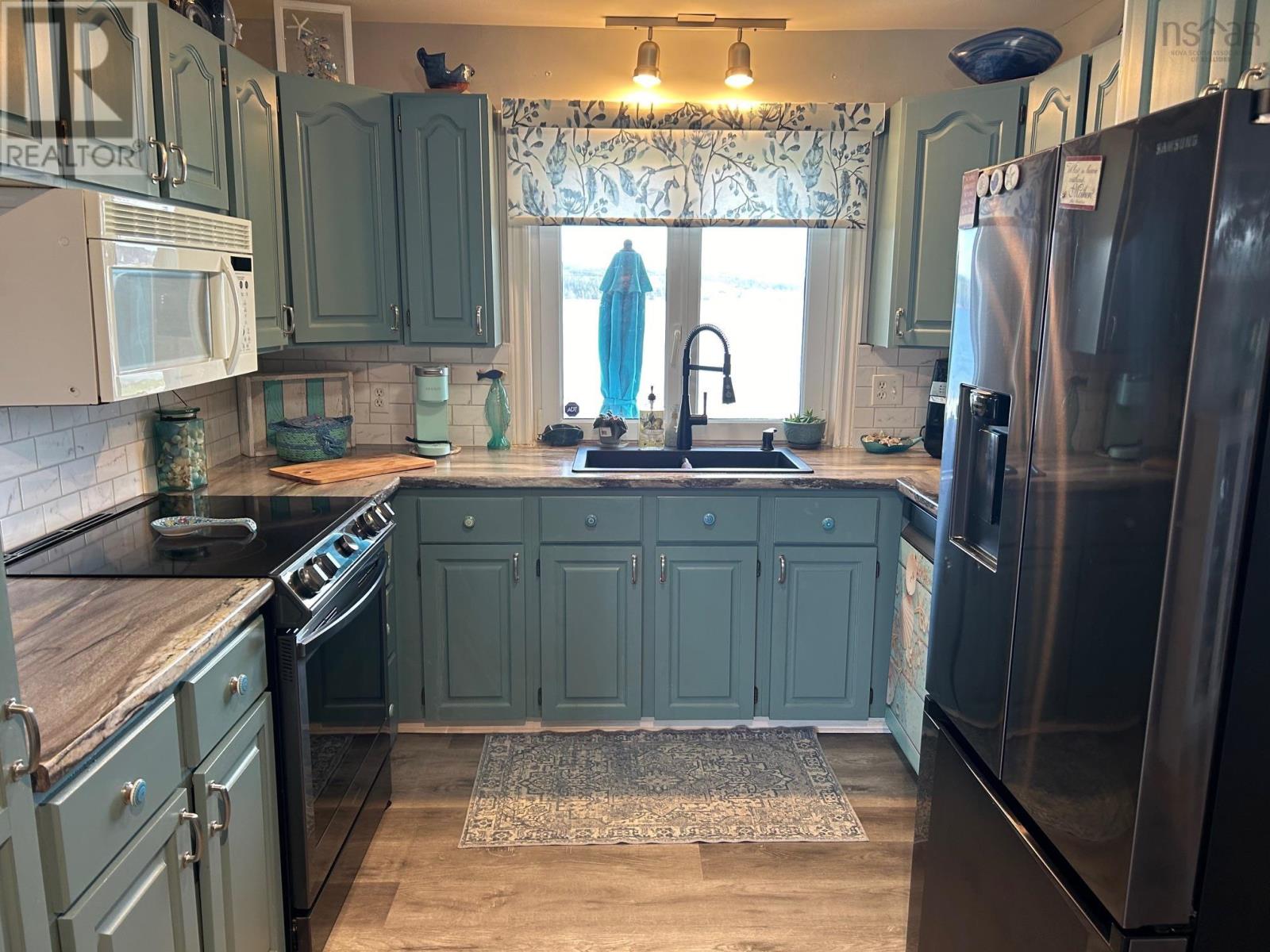 78 Fort Point Road - 22