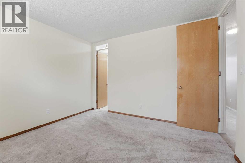 4024 58 Street — photo 15
