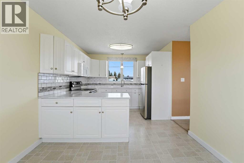 4024 58 Street — photo 12