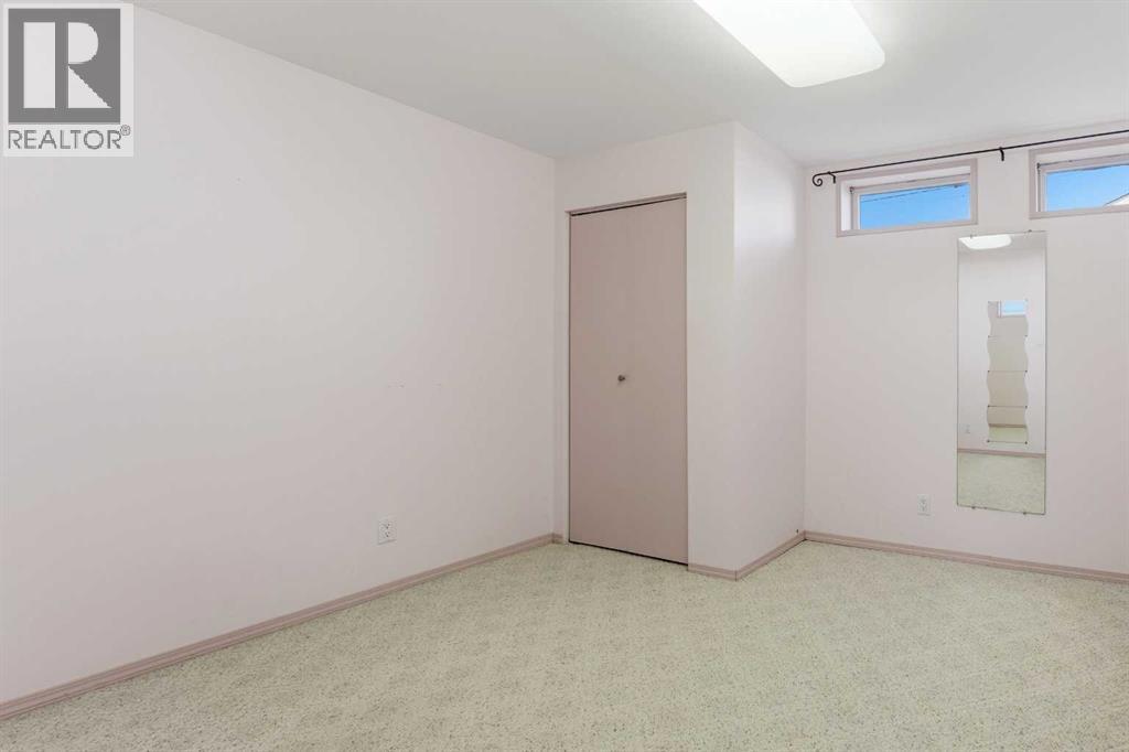 4024 58 Street — photo 23