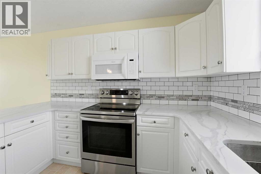4024 58 Street — photo 11