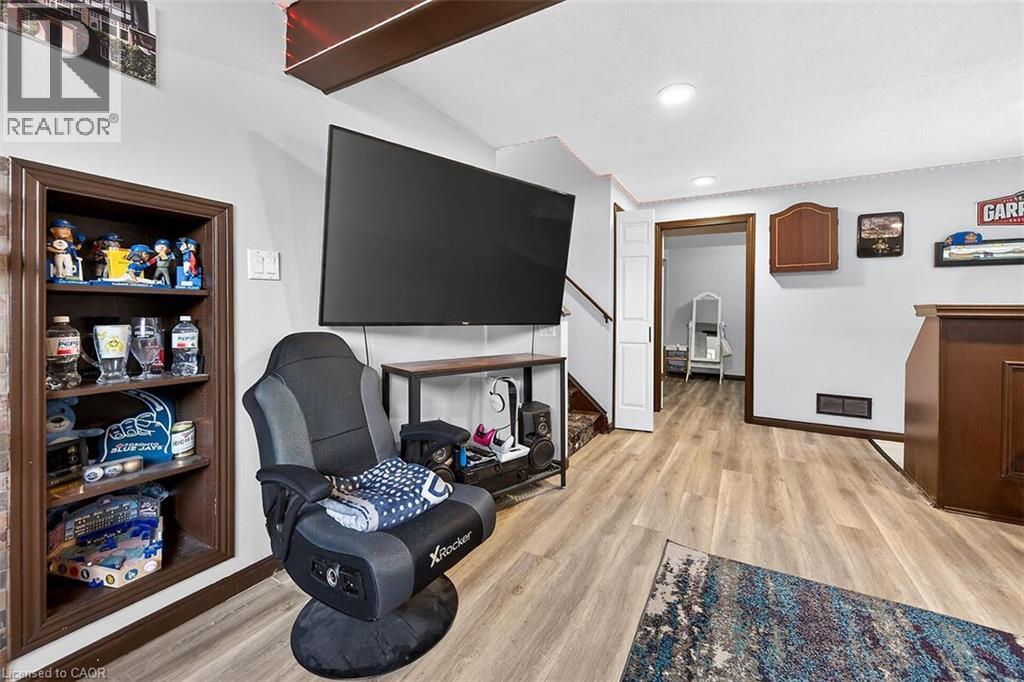 56 HUMMINGBIRD Lane - 33