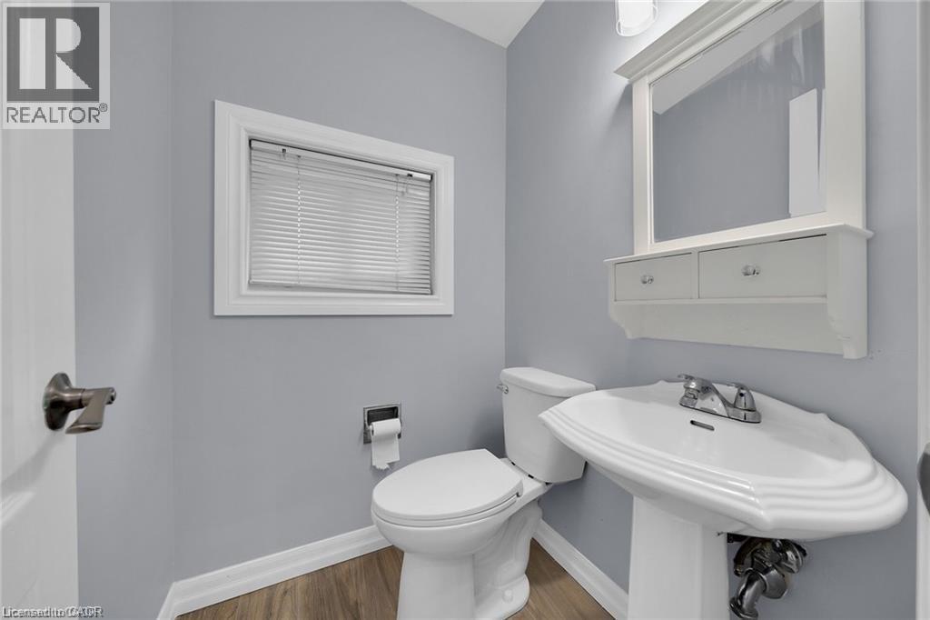 #4 451 WOODVIEW Road - 15