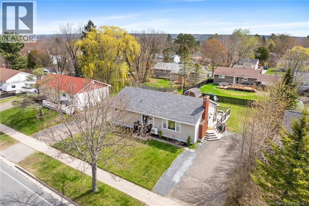 368 Canterbury Drive - Image 3