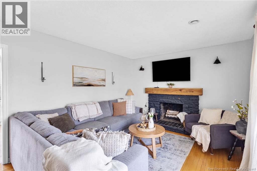 368 Canterbury Drive - 14