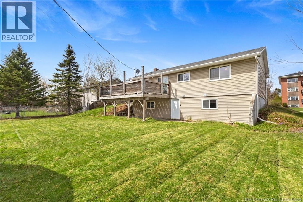 368 Canterbury Drive - 43