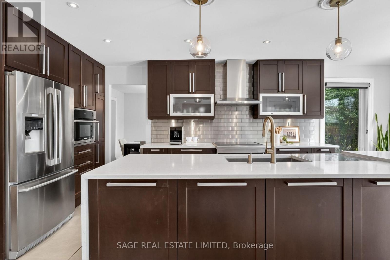 6 ACACIA STREET - 12