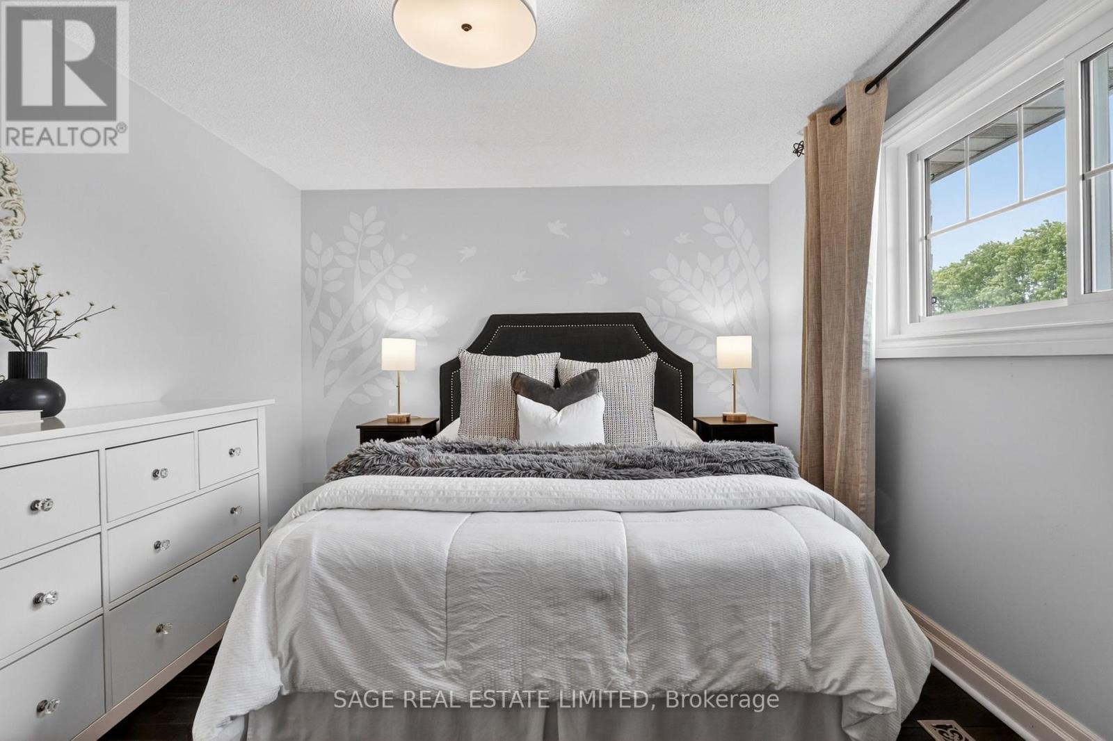6 ACACIA STREET - 29