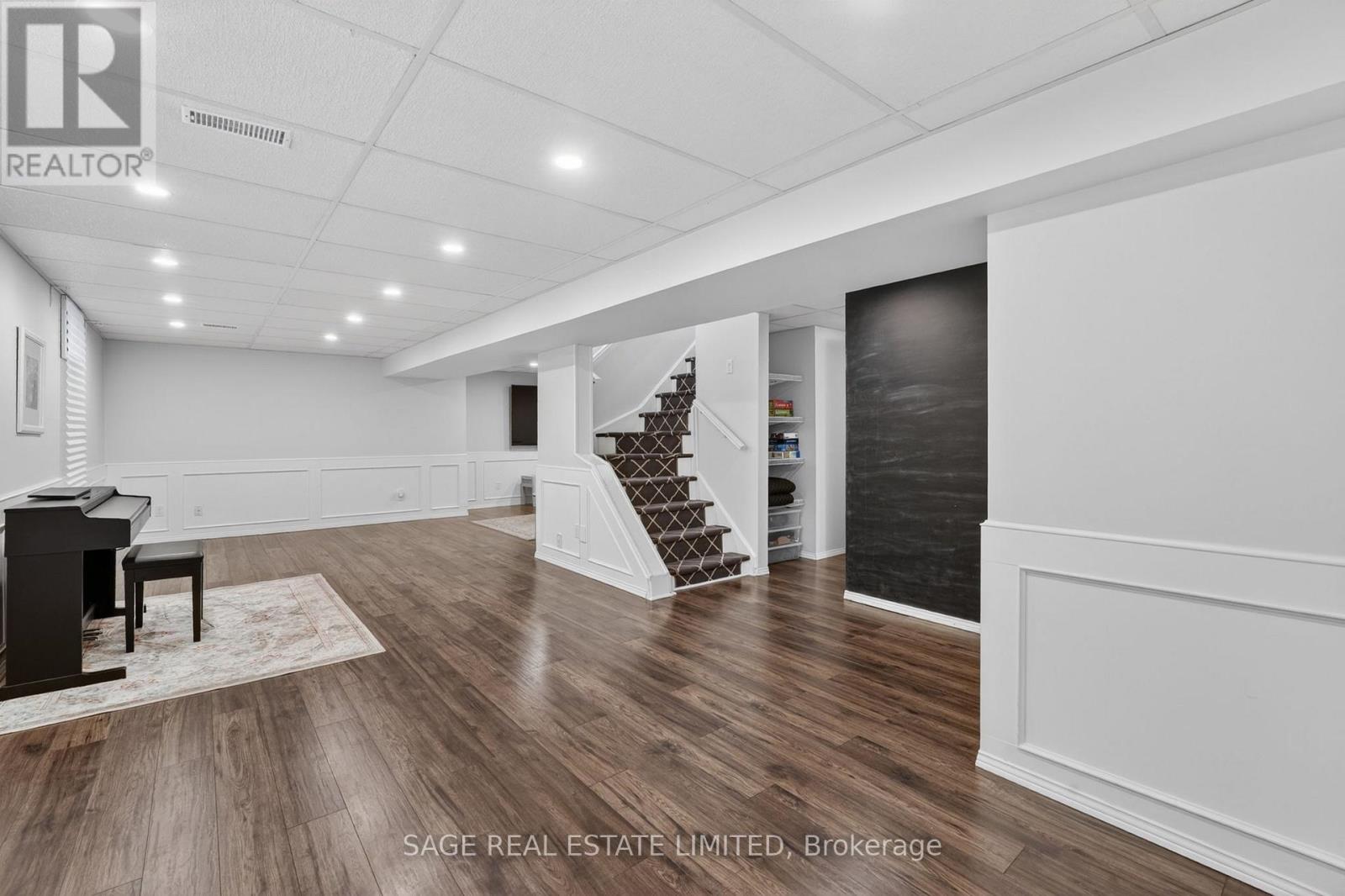 6 ACACIA STREET - 34