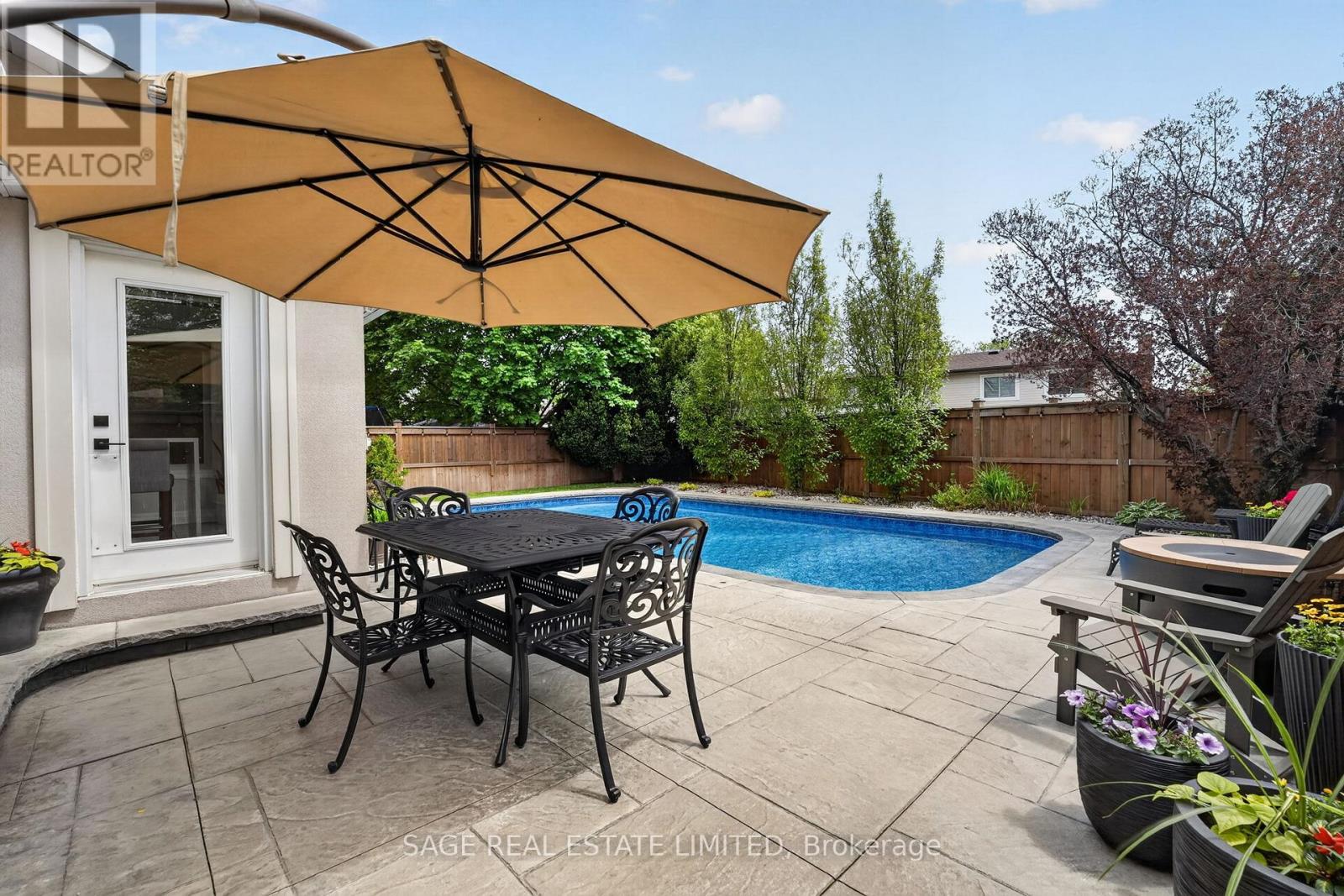 6 ACACIA STREET - 38
