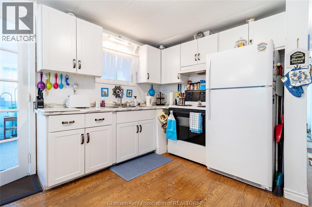 42 Regency DRIVE - 15