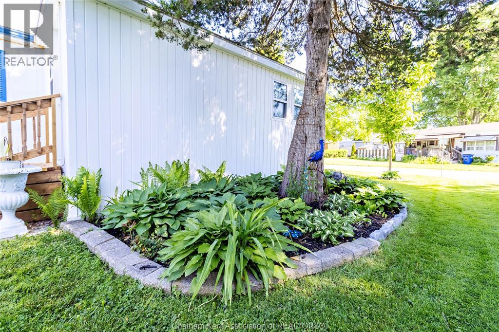 42 Regency DRIVE - 35