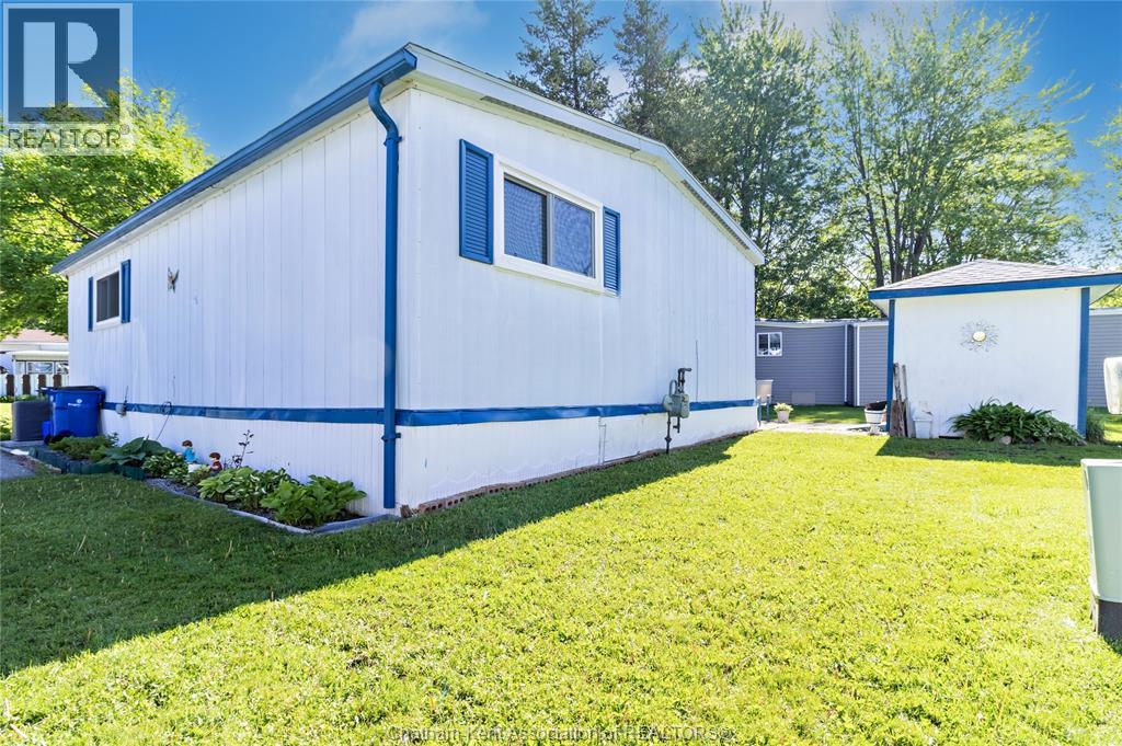 42 Regency DRIVE - 36