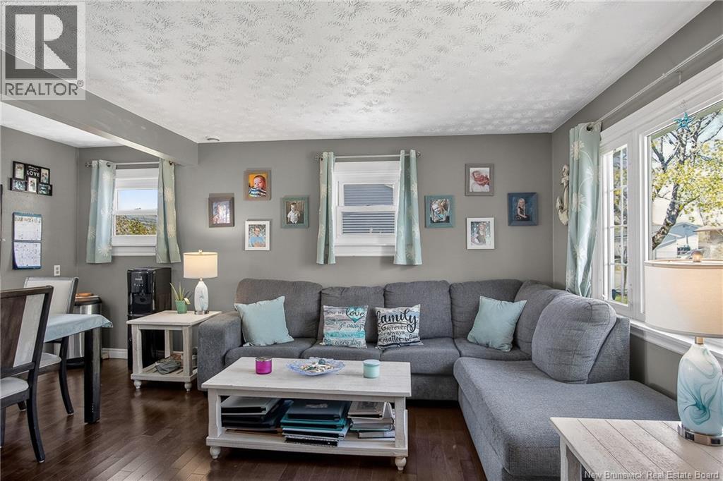365 Beaconsfield Crescent - 9