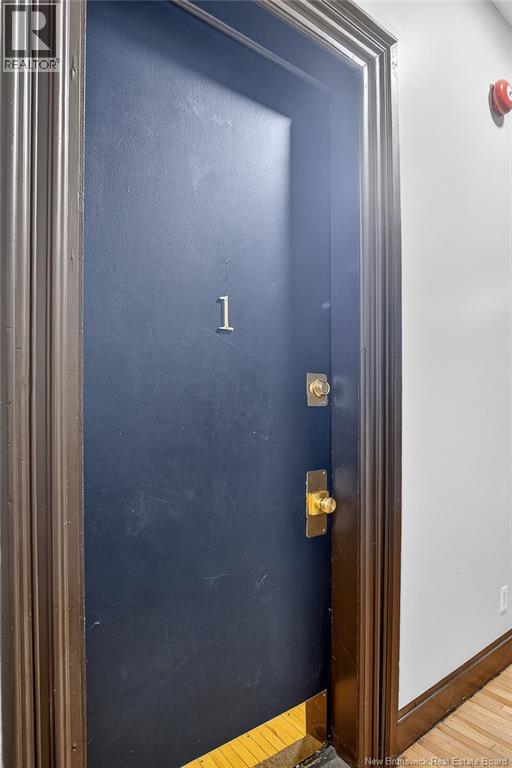 136 Charlotte Street - 14