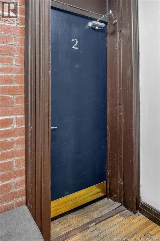 136 Charlotte Street - 25