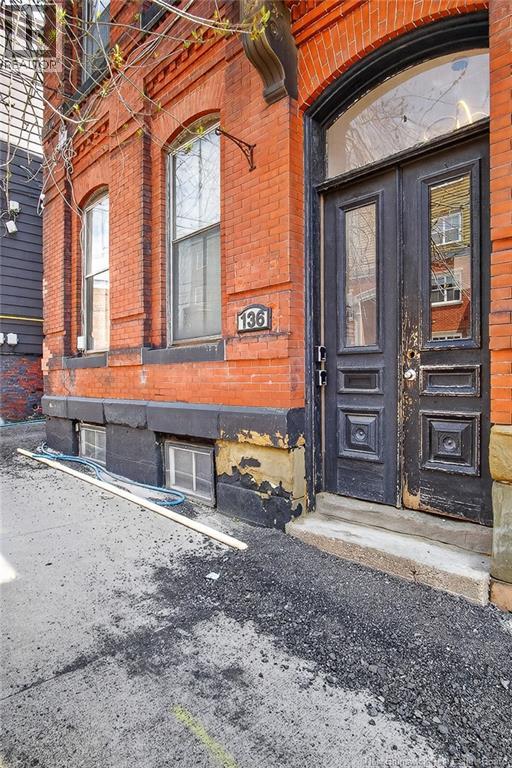 136 Charlotte Street - 4