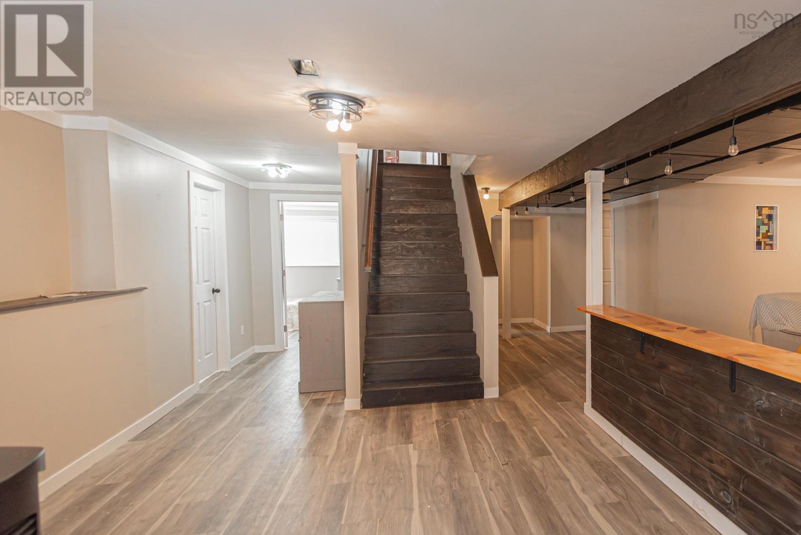 925 Lorne Street - 22