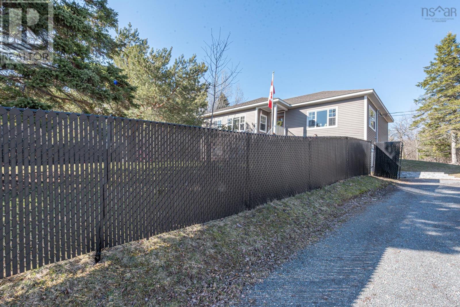 925 Lorne Street - 38