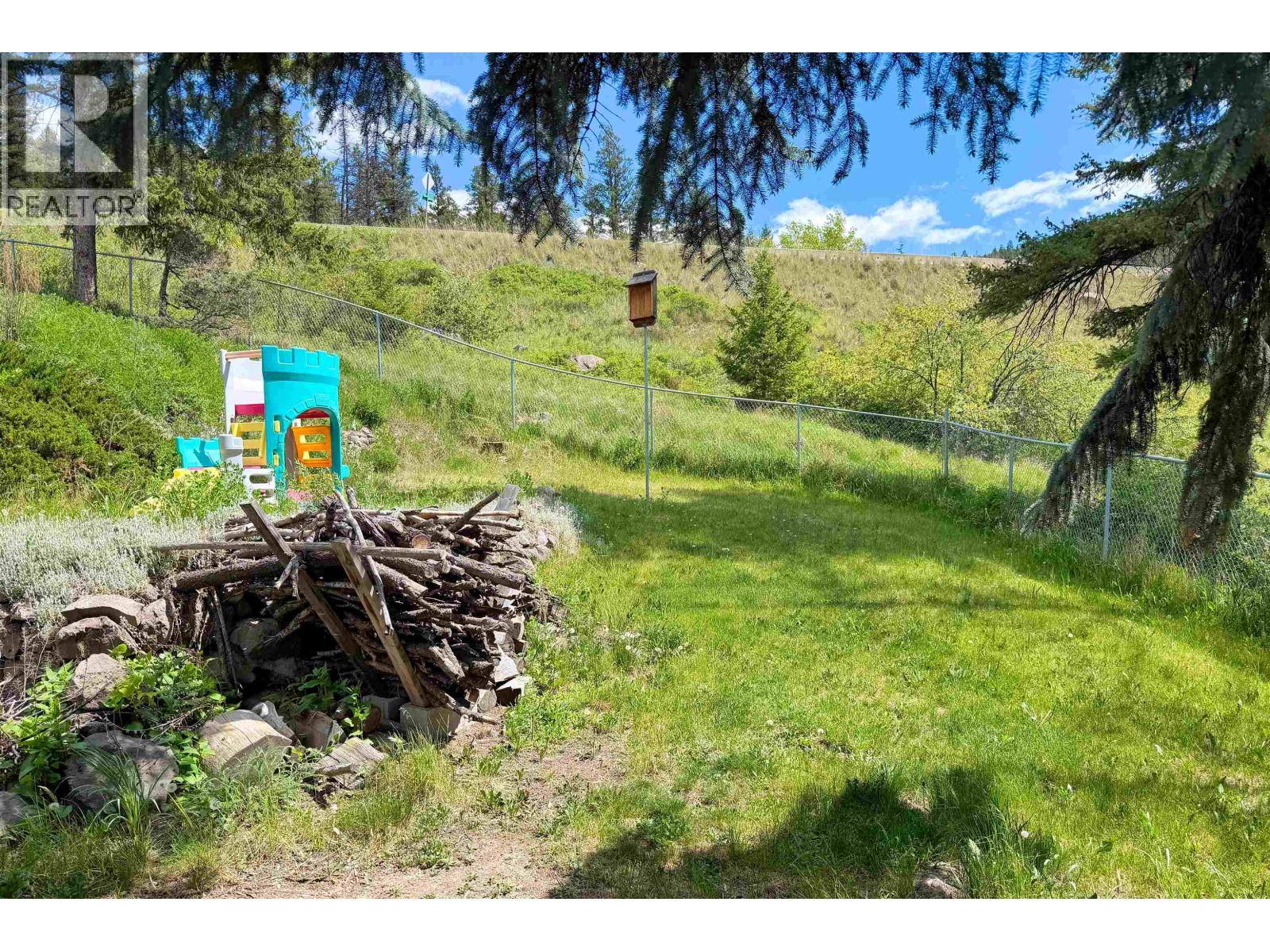 1290 N TWELFTH AVENUE - 27