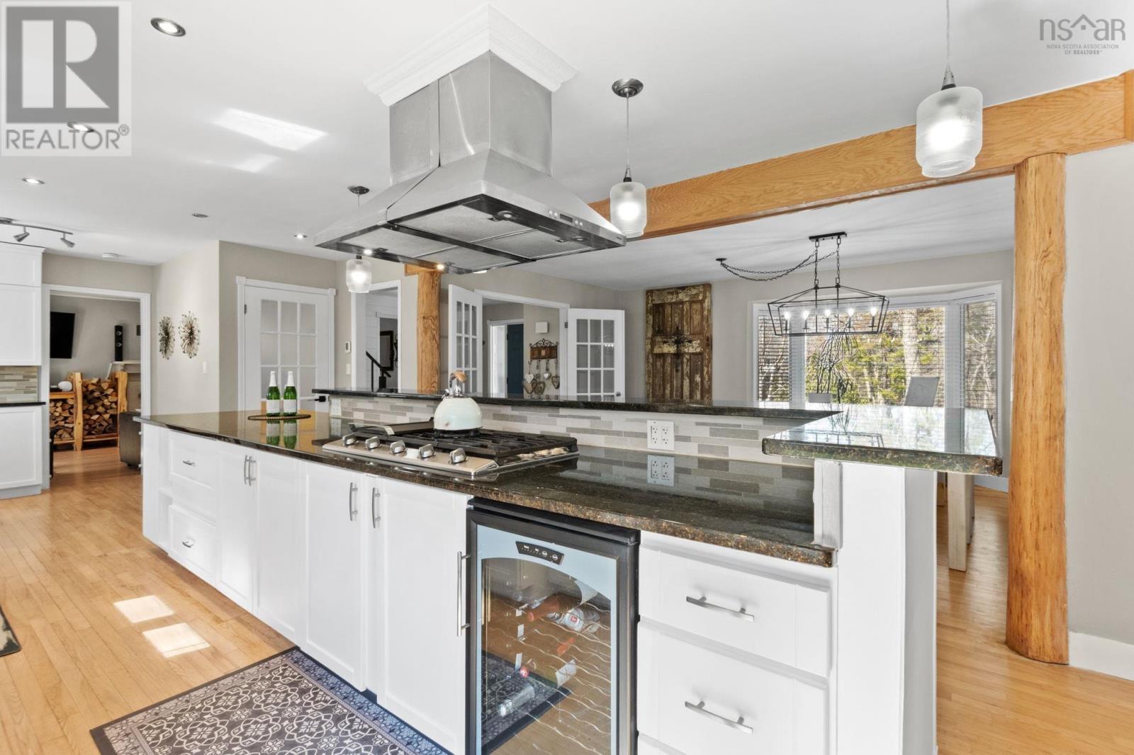 14 Sandstone Avenue - 10